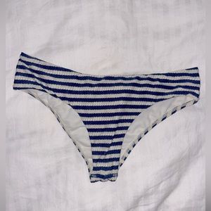 Billabong bottoms cheeky